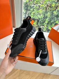 Hermès Bouncing sneakers zwart met zwarte zool
