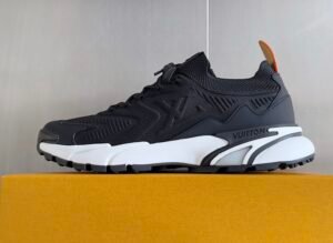 Louis Vuitton Runner Tatic sneakers zwart