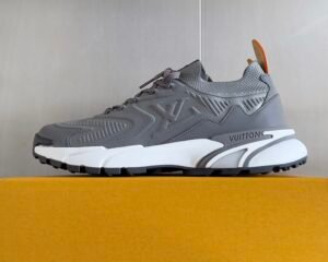 Louis Vuitton Runner Tatic sneakers grijs