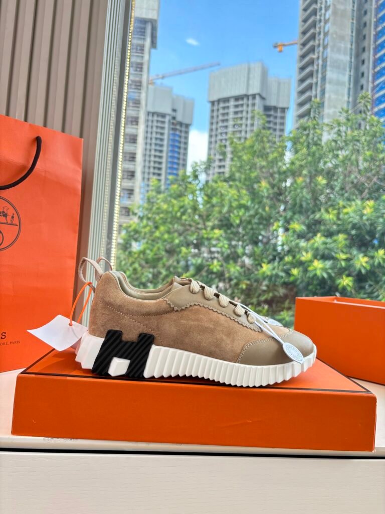 hermès bouncing sneakers grijs suede (copy)