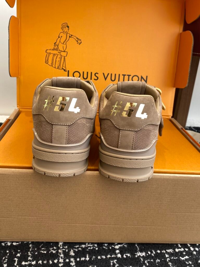 louis vuitton runner tatic sneakers blauw (copy)