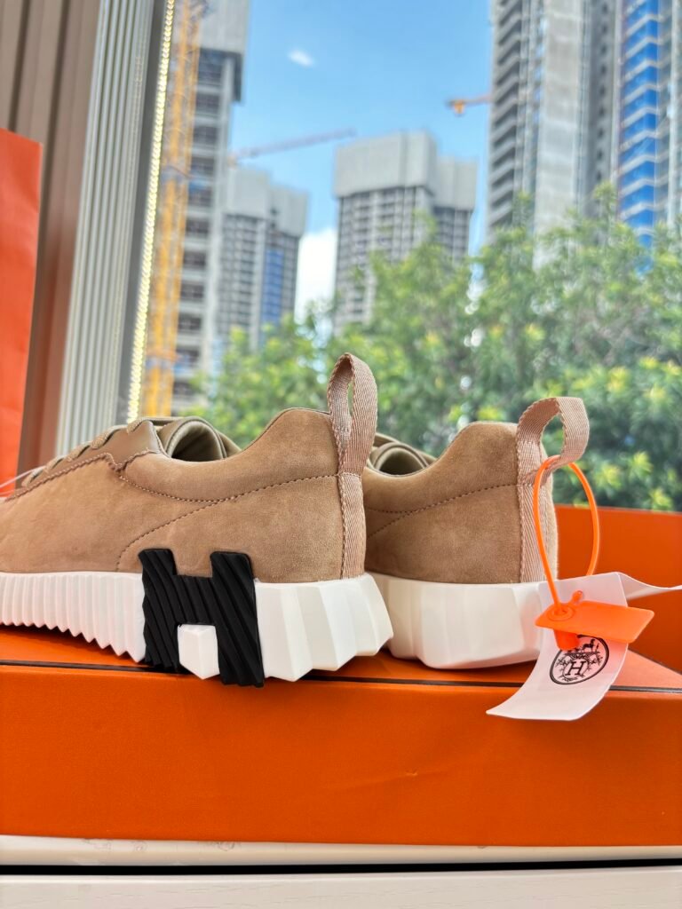 hermès bouncing sneakers grijs suede (copy)