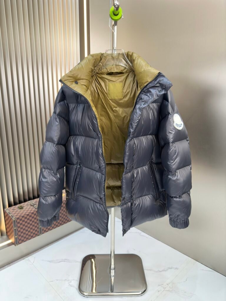 moncler dervox short down jacket