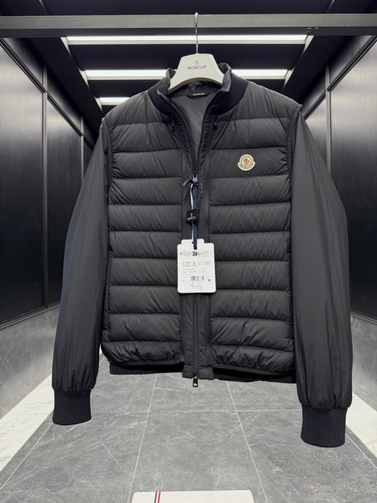 moncler vioz quilted down bomber jacket (copy)