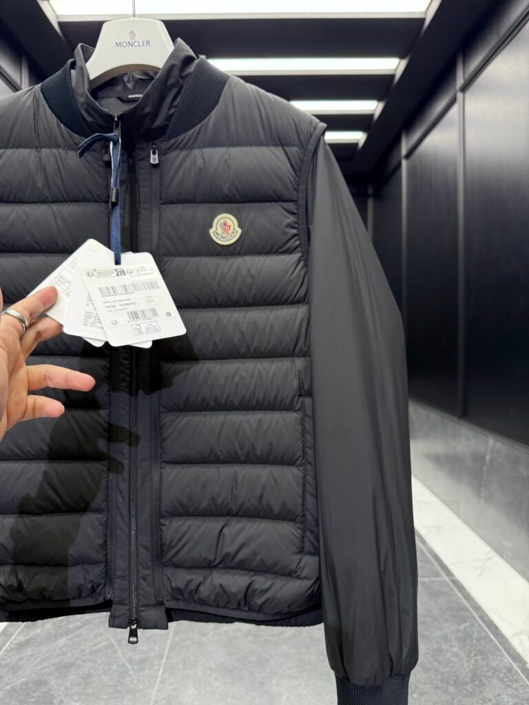 moncler vioz quilted down bomber jacket (copy)