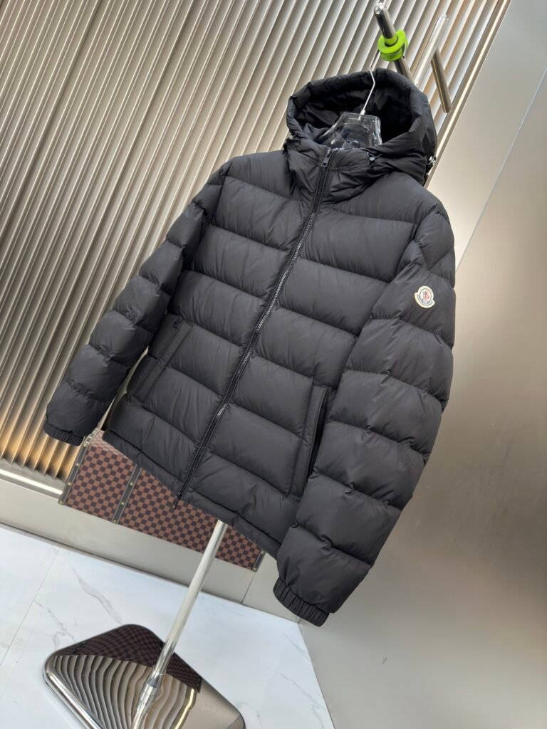 gucci pufferjacket (copy)