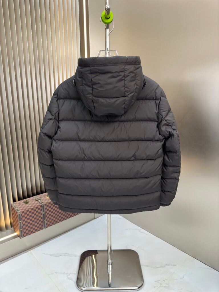 gucci pufferjacket (copy)