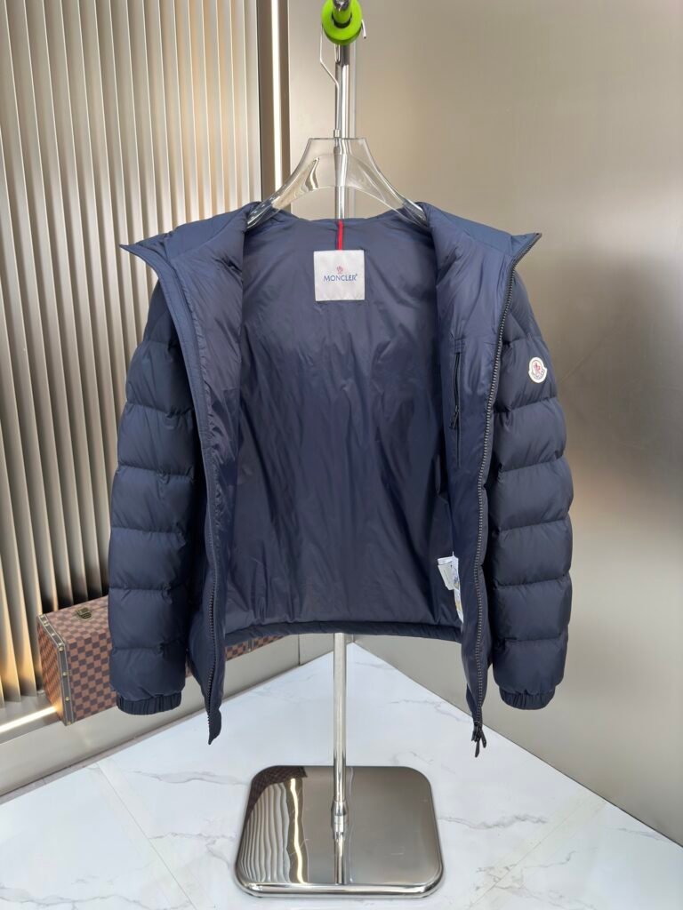 gucci pufferjacket (copy)