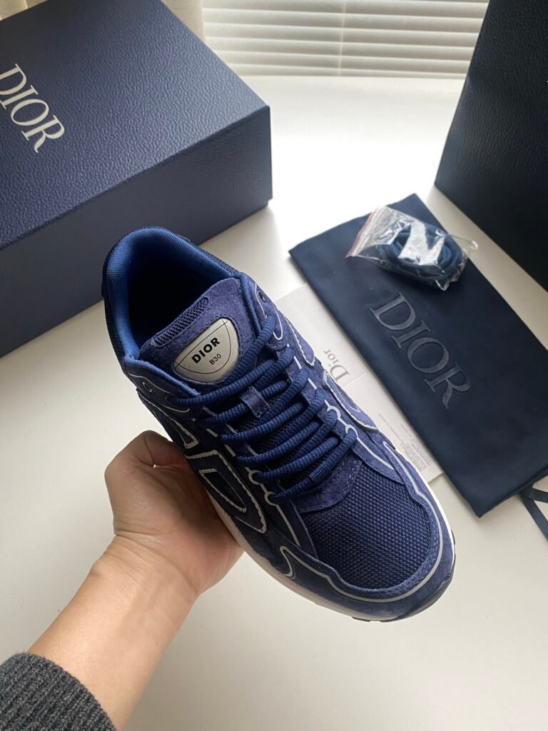 dior 30 navy blauw