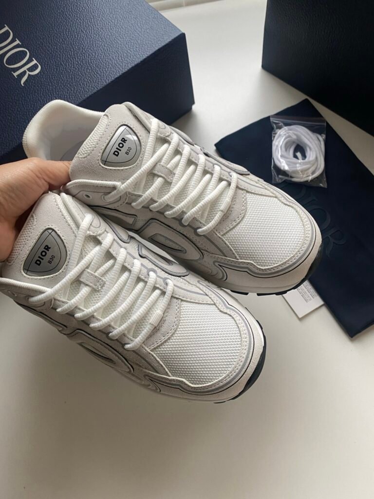 dior 30 navy blauw
