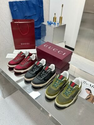 Home moncler landre down jacket (copy)