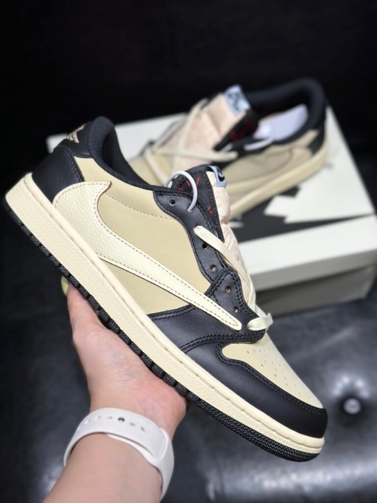 travis scott x air jordan 1 low og "pale vanilla"