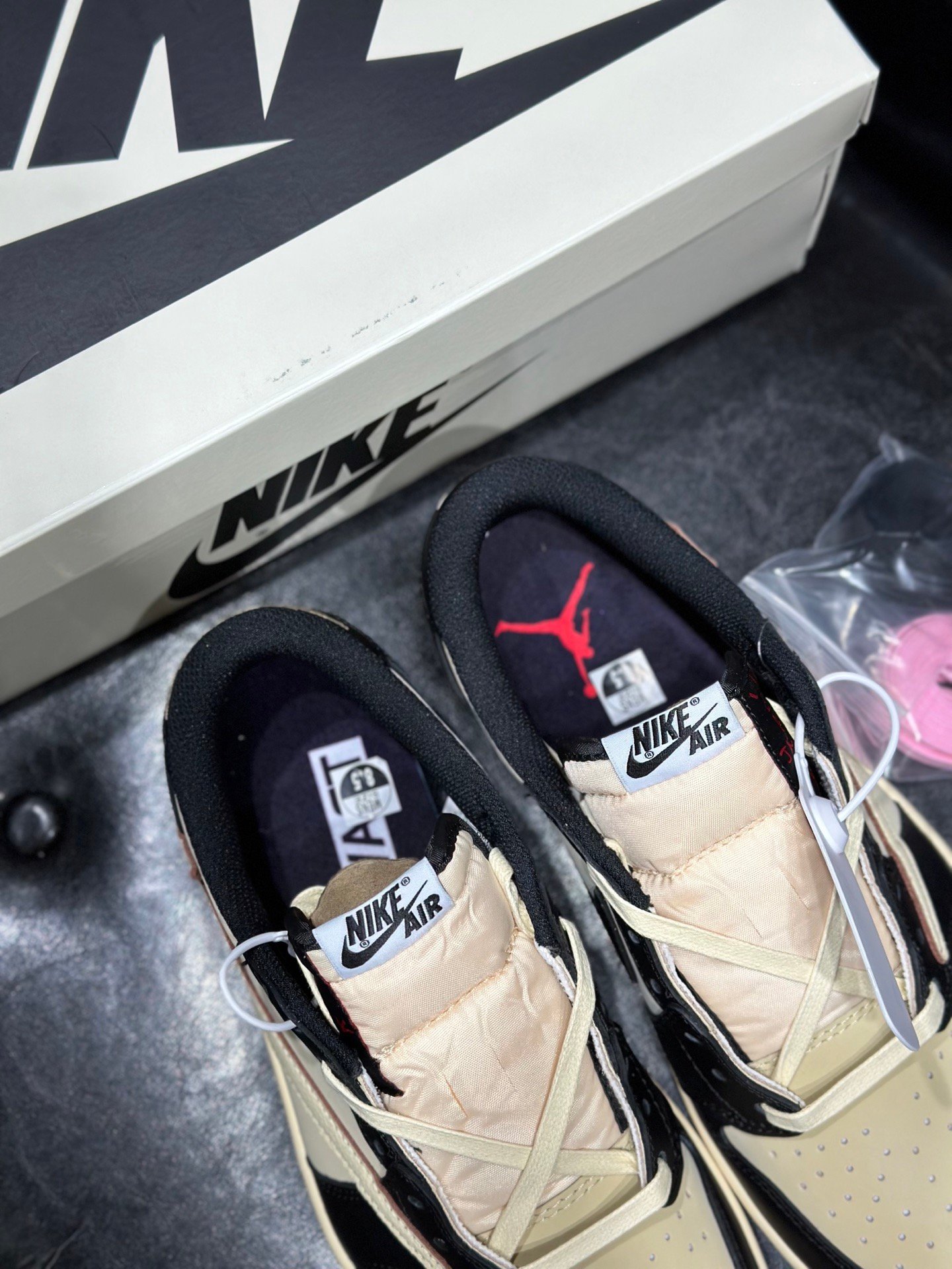 travis scott x air jordan 1 low og "pale vanilla"