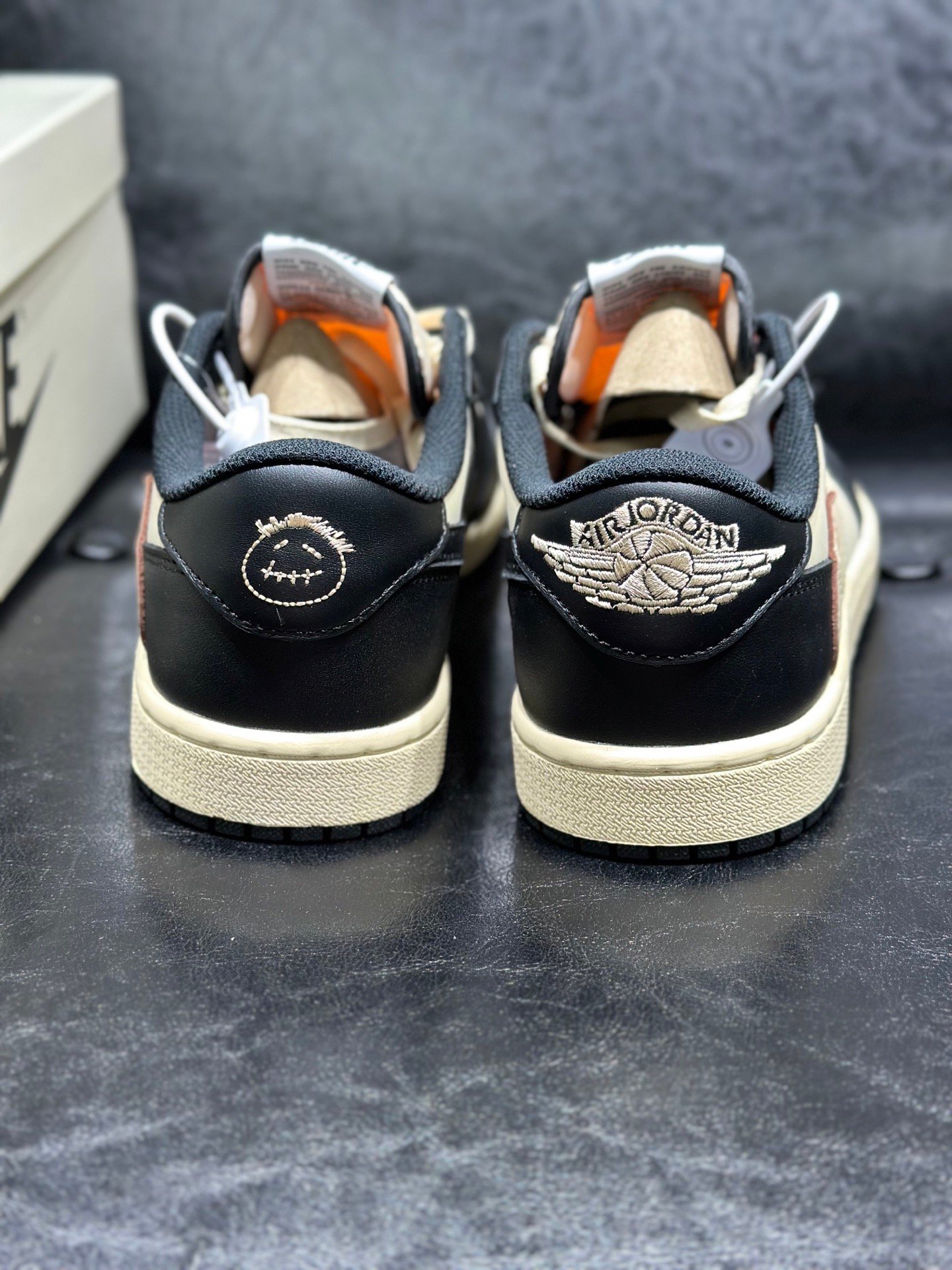 travis scott x air jordan 1 low og "pale vanilla"