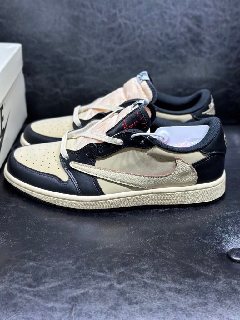 travis scott x air jordan 1 low og "pale vanilla"