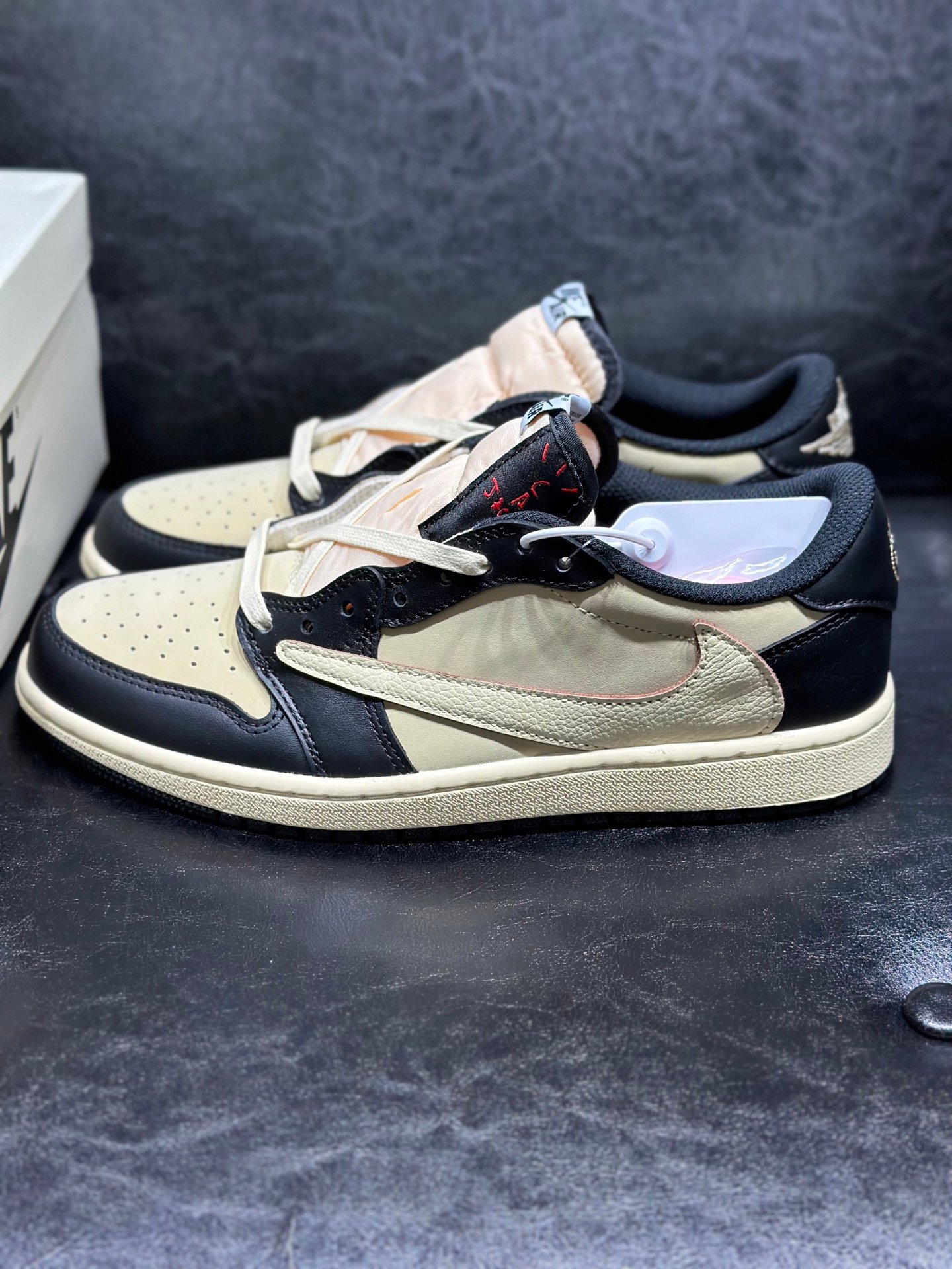 travis scott x air jordan 1 low og "pale vanilla"