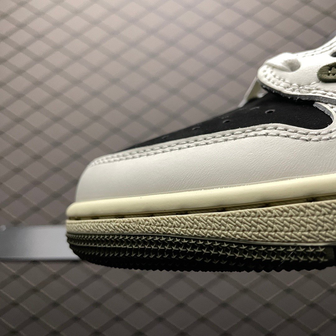 travis scott x air jordan 1 low og 'black phantom' (copy)