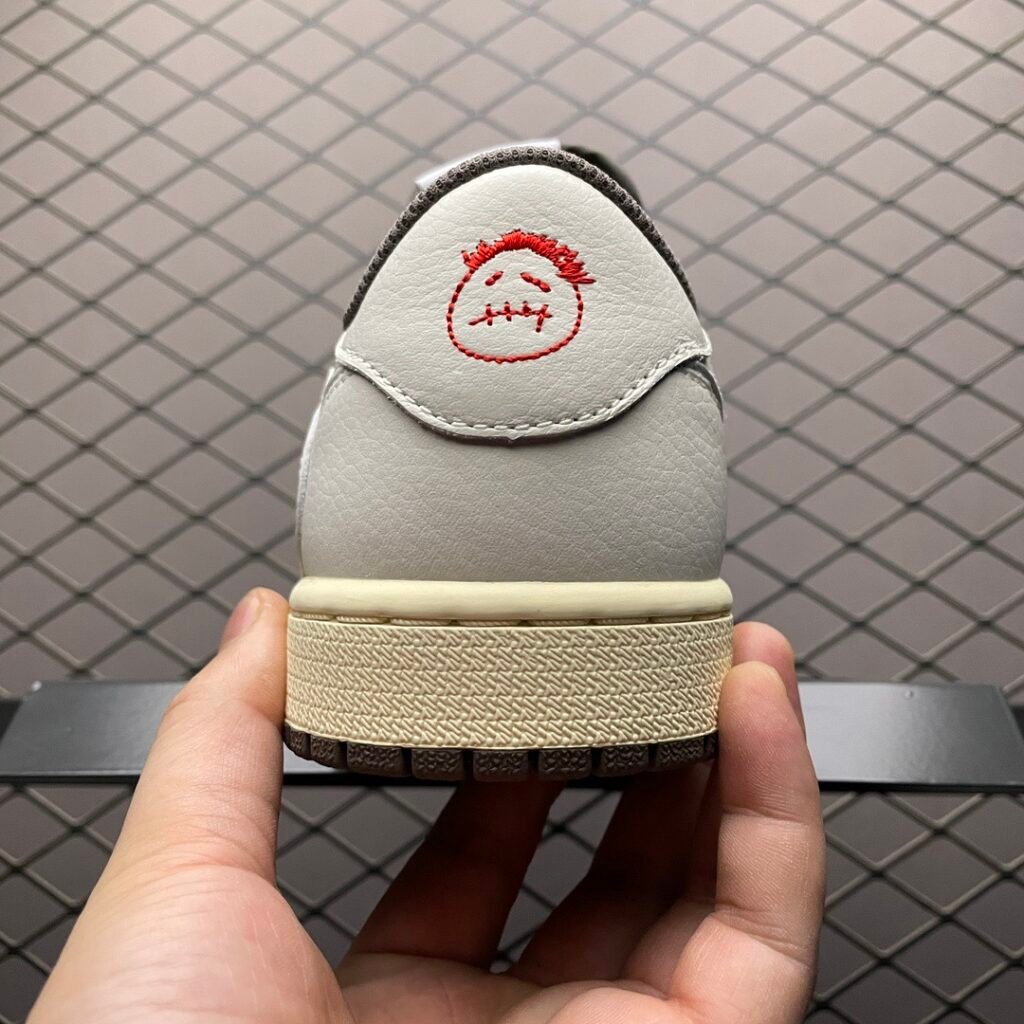 travis scott x air jordan 1 low og "mocha" (copy)