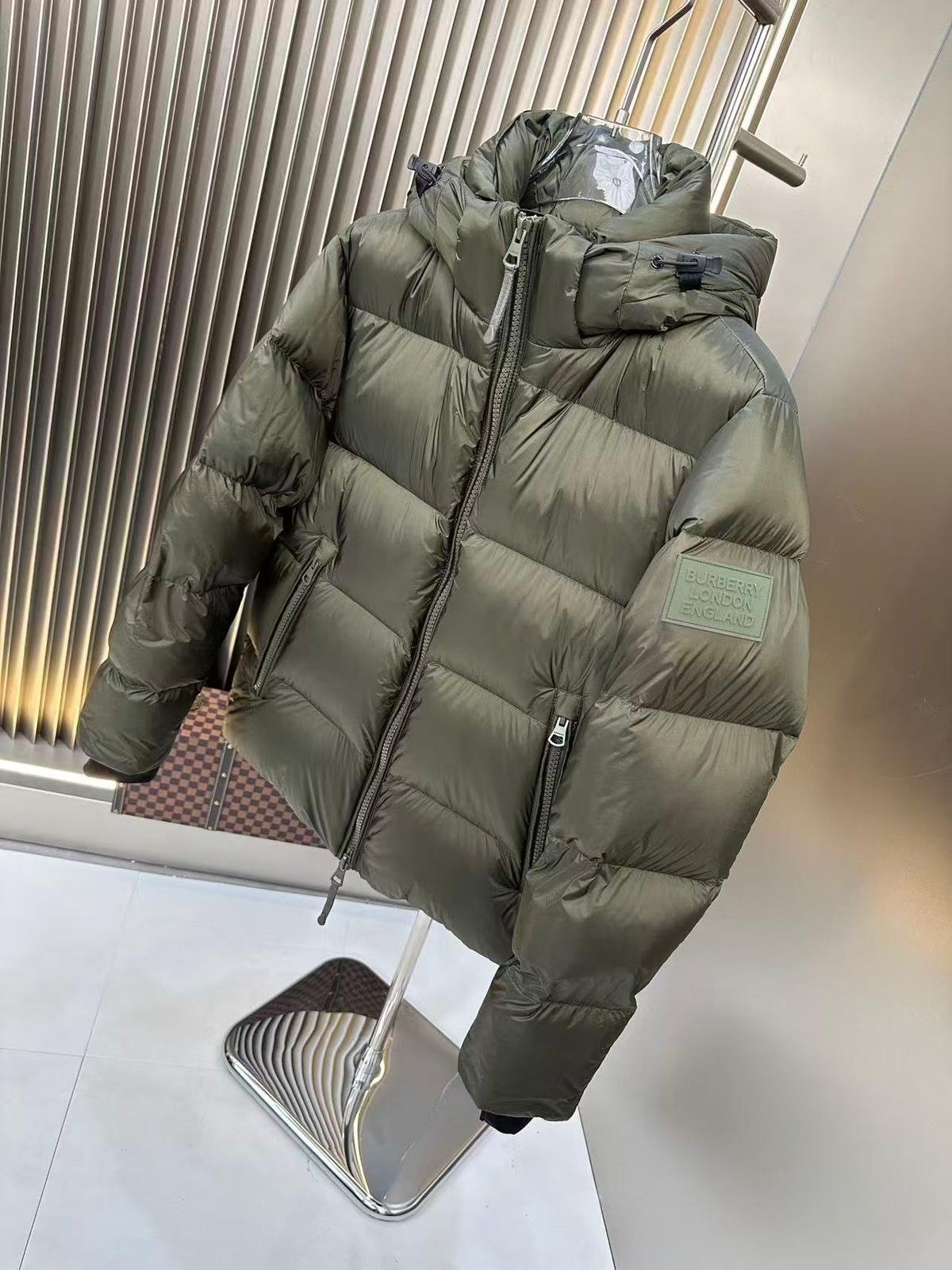 burberry reversible check snowdon puffer jacket.