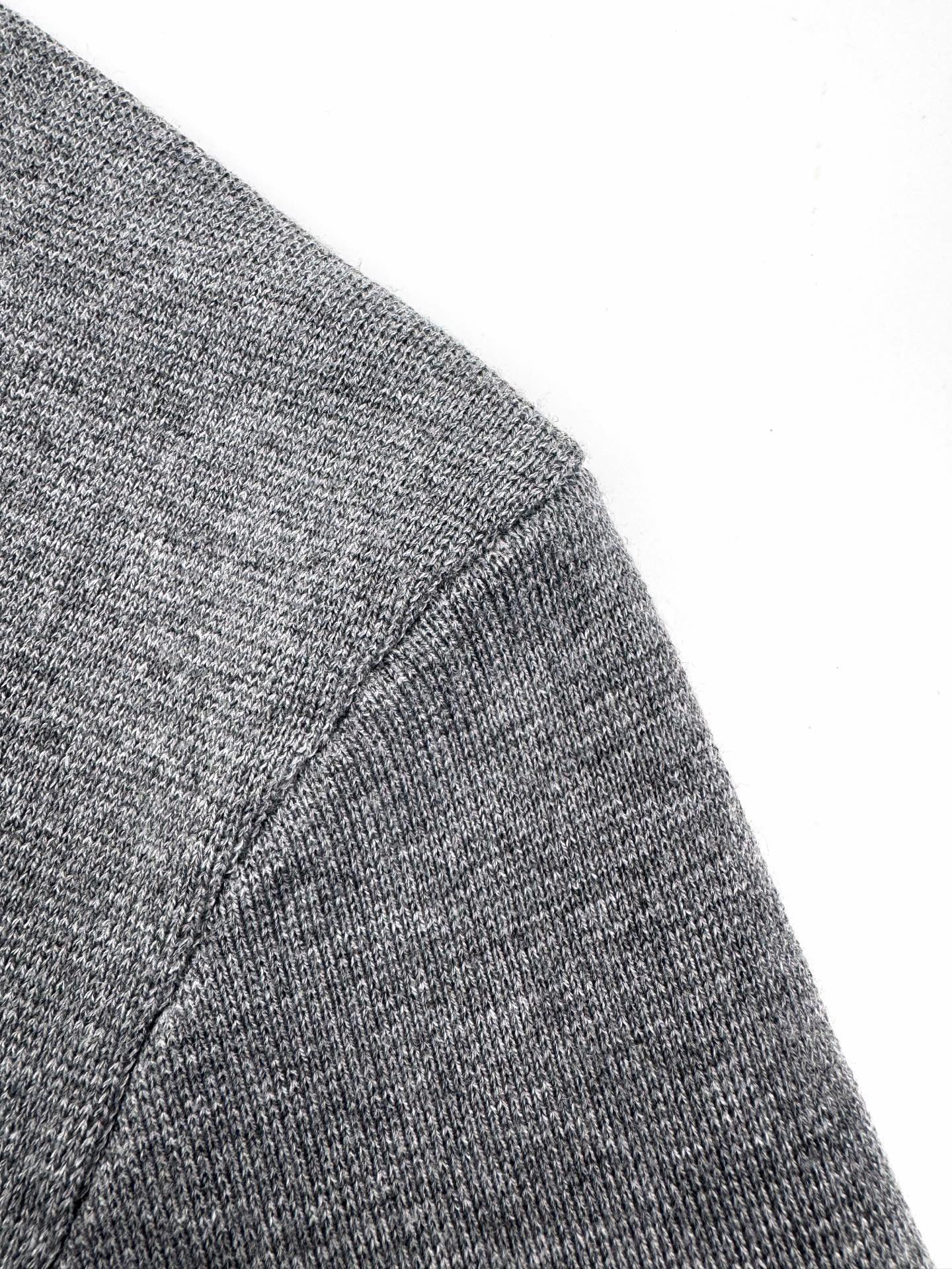 prada re nylon down jacket zwart (kopie)