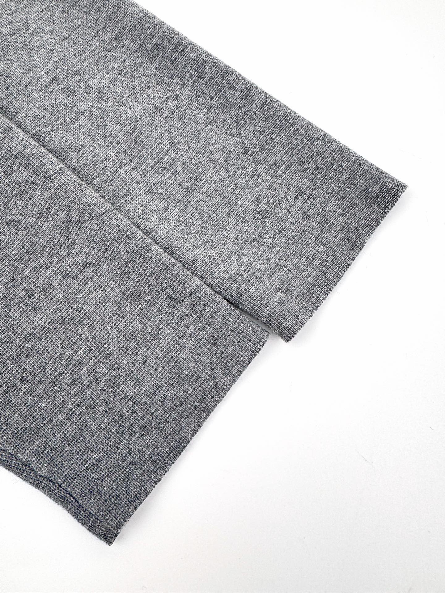 prada re nylon down jacket zwart (kopie)