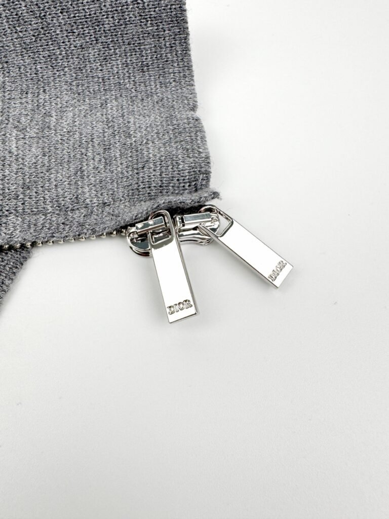 prada re nylon down jacket zwart (kopie)