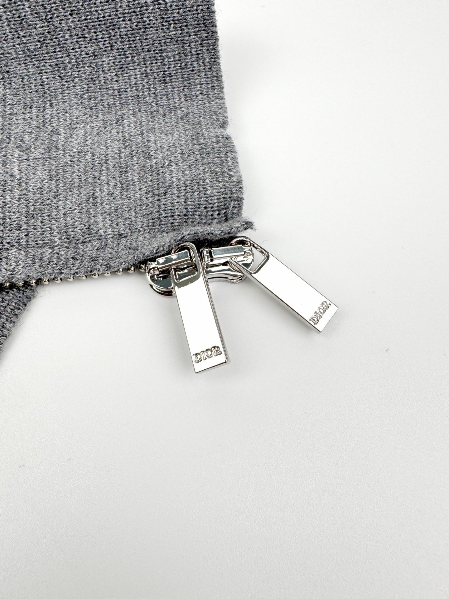 prada re nylon down jacket zwart (kopie)