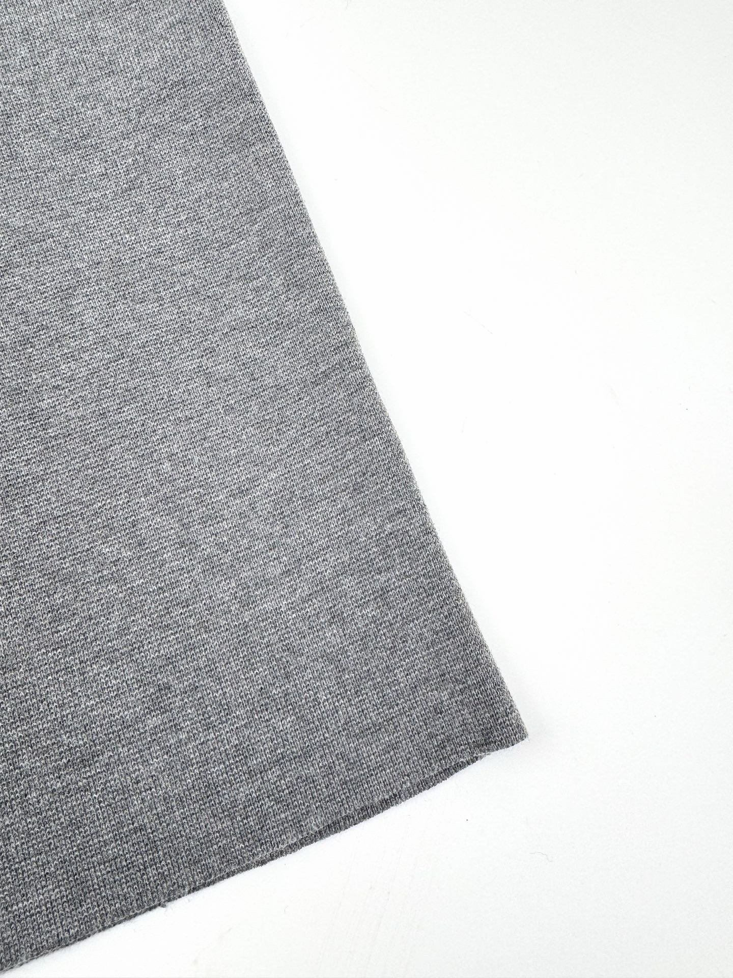 prada re nylon down jacket zwart (kopie)