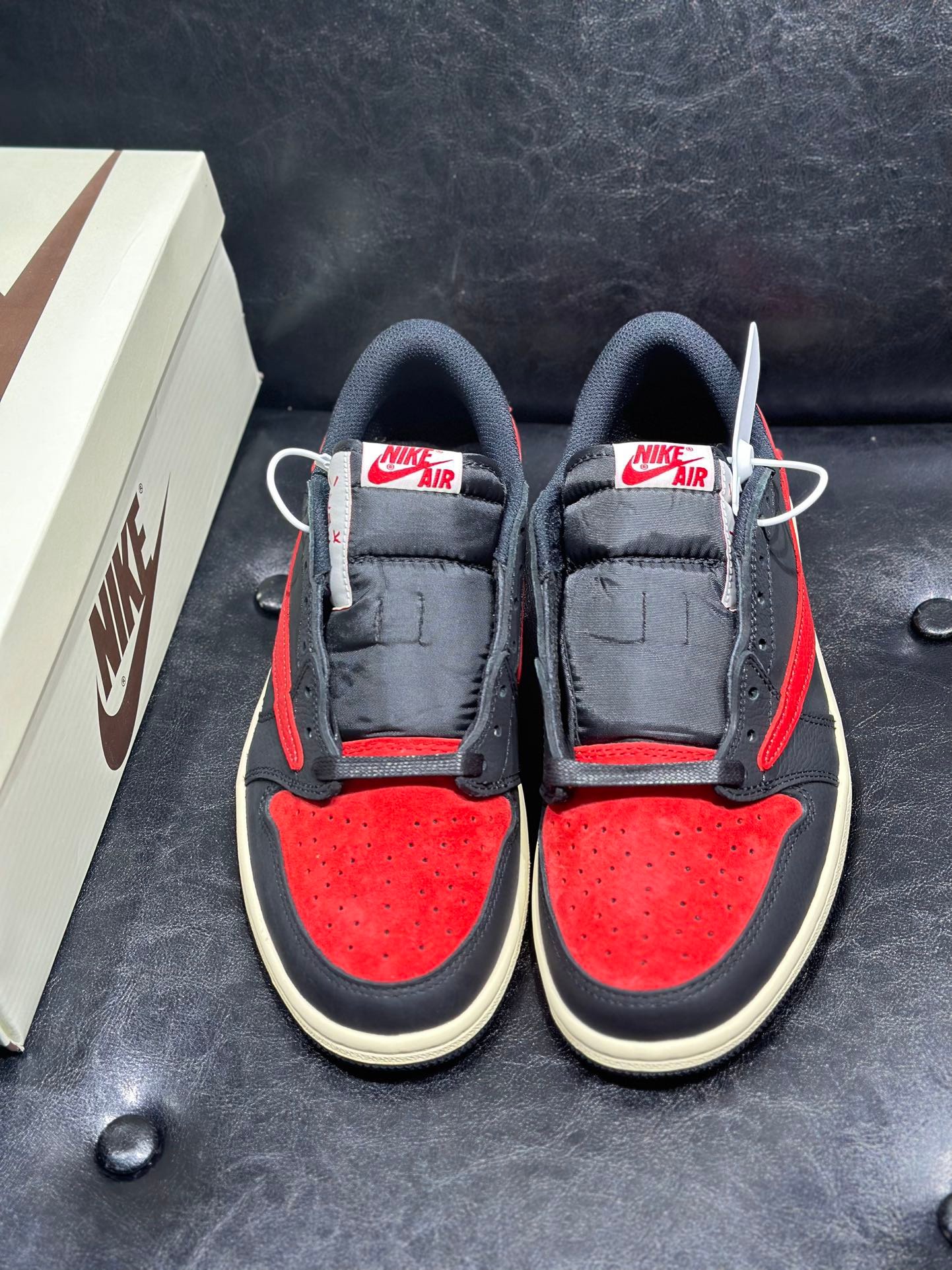 travis scott x air jordan 1 low og "bred" sneakers