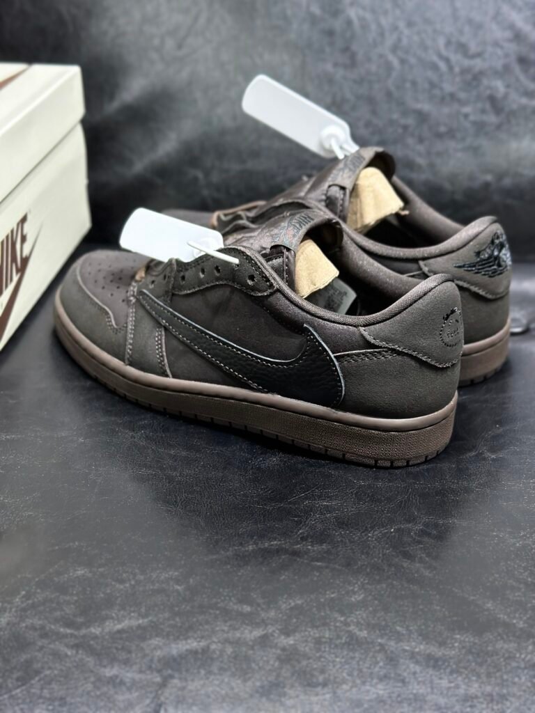 travis scott x air jordan 1 low og sp "velvet brown"