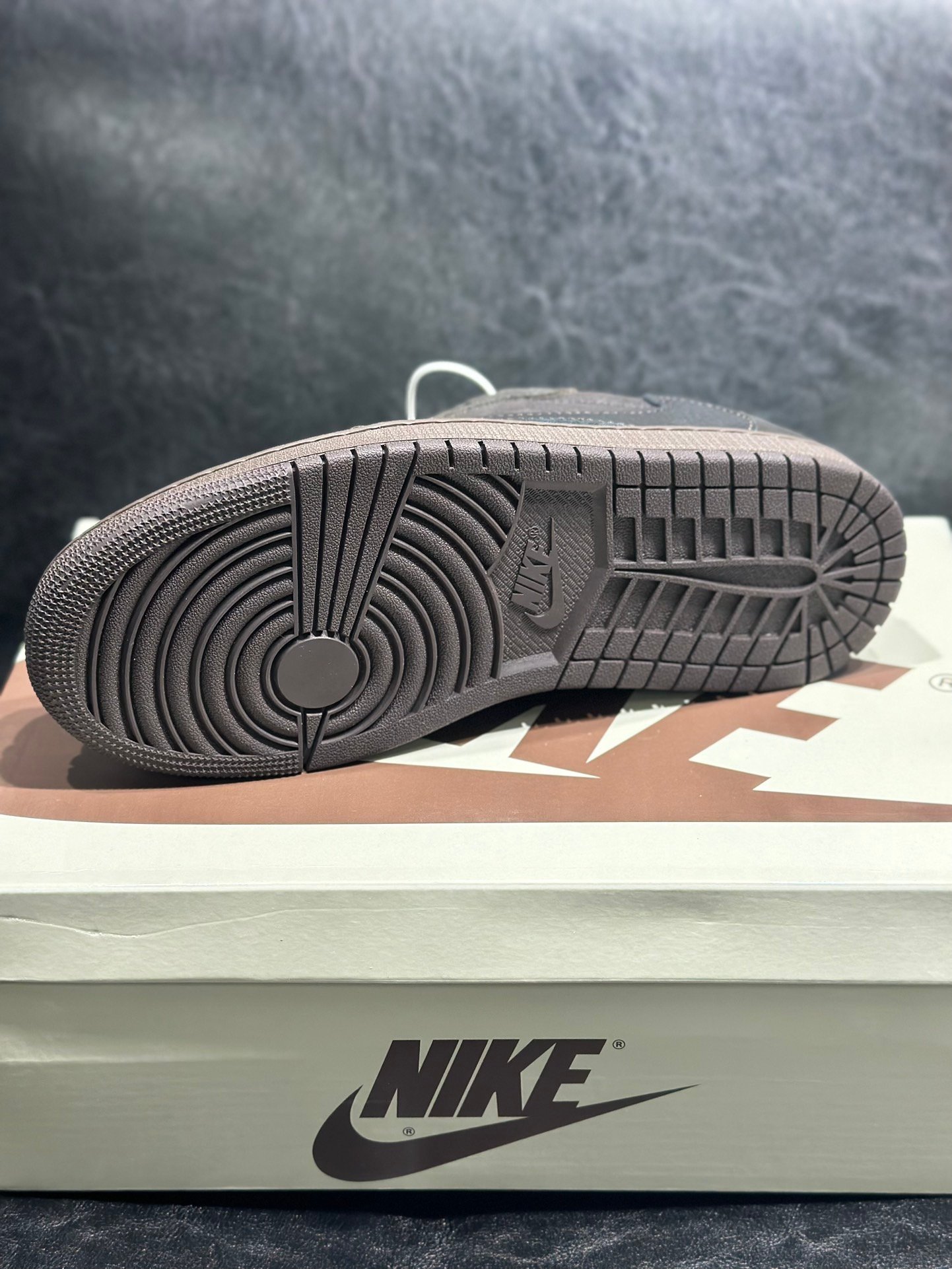 travis scott x air jordan 1 low og sp "velvet brown"