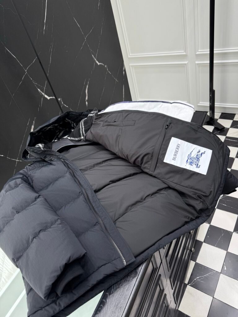 burberry pufferjack met afneembare mouwen groen (copy)