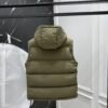 burberry pufferjack met afneembare mouwen groen