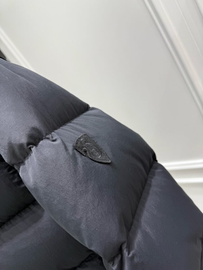 burberry pufferjack met afneembare mouwen groen (copy)