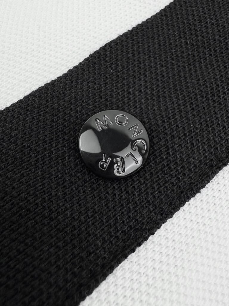 moncler archivo t shirt zwart (copy)
