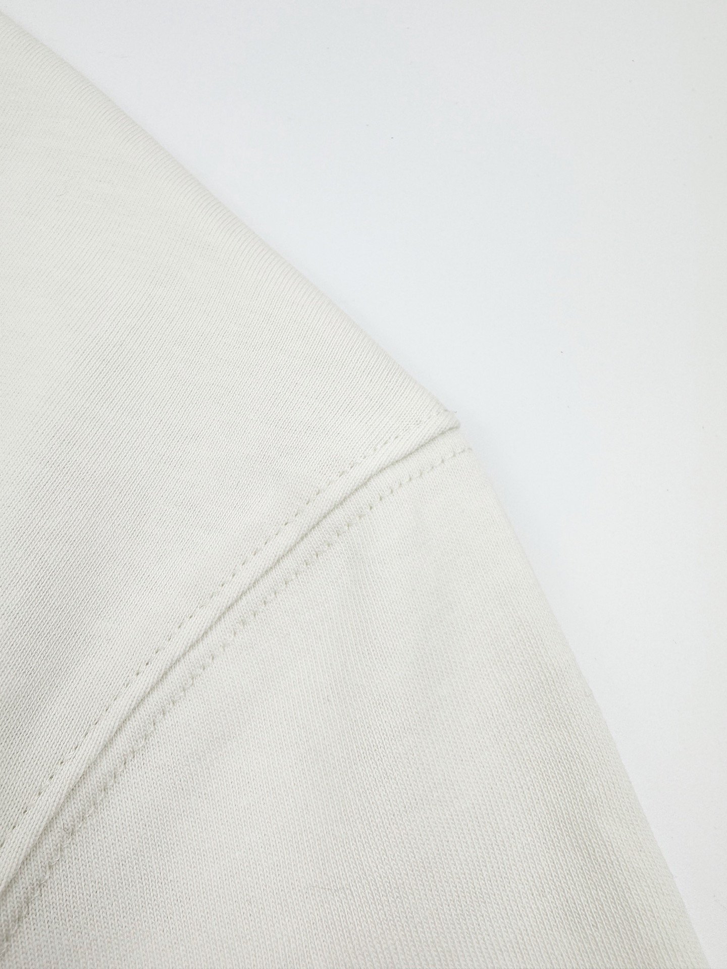 ami places des victoies shirt