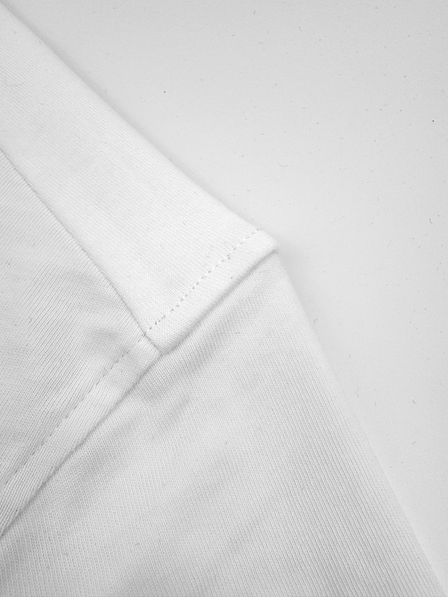 prada logo embroided t shirt zwart (copy)