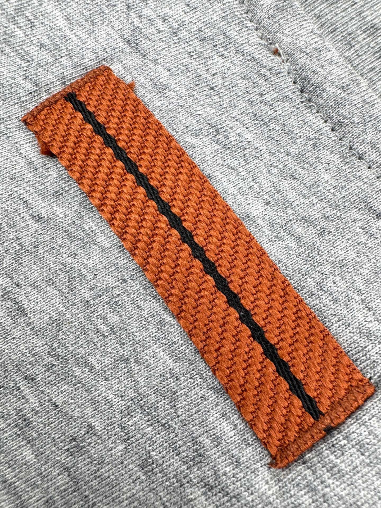 prada logo embroided t shirt zwart (copy)