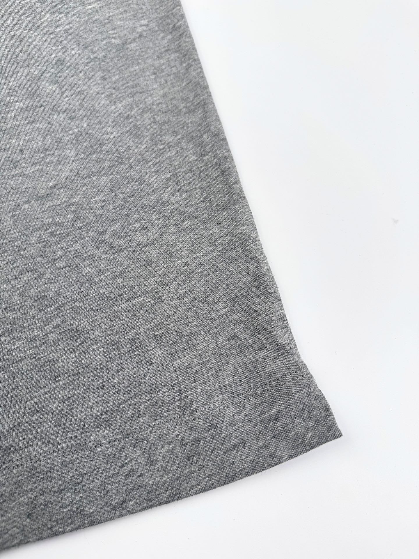 prada logo embroided t shirt zwart (copy)