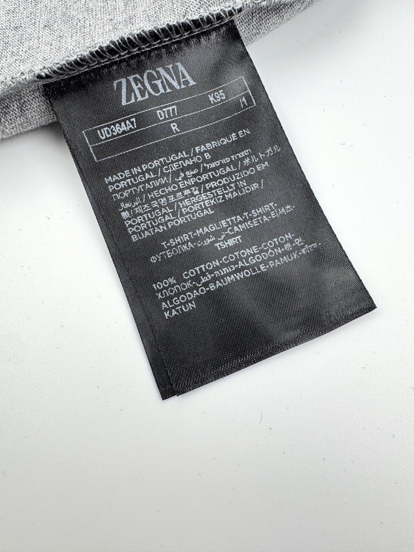 prada logo embroided t shirt zwart (copy)