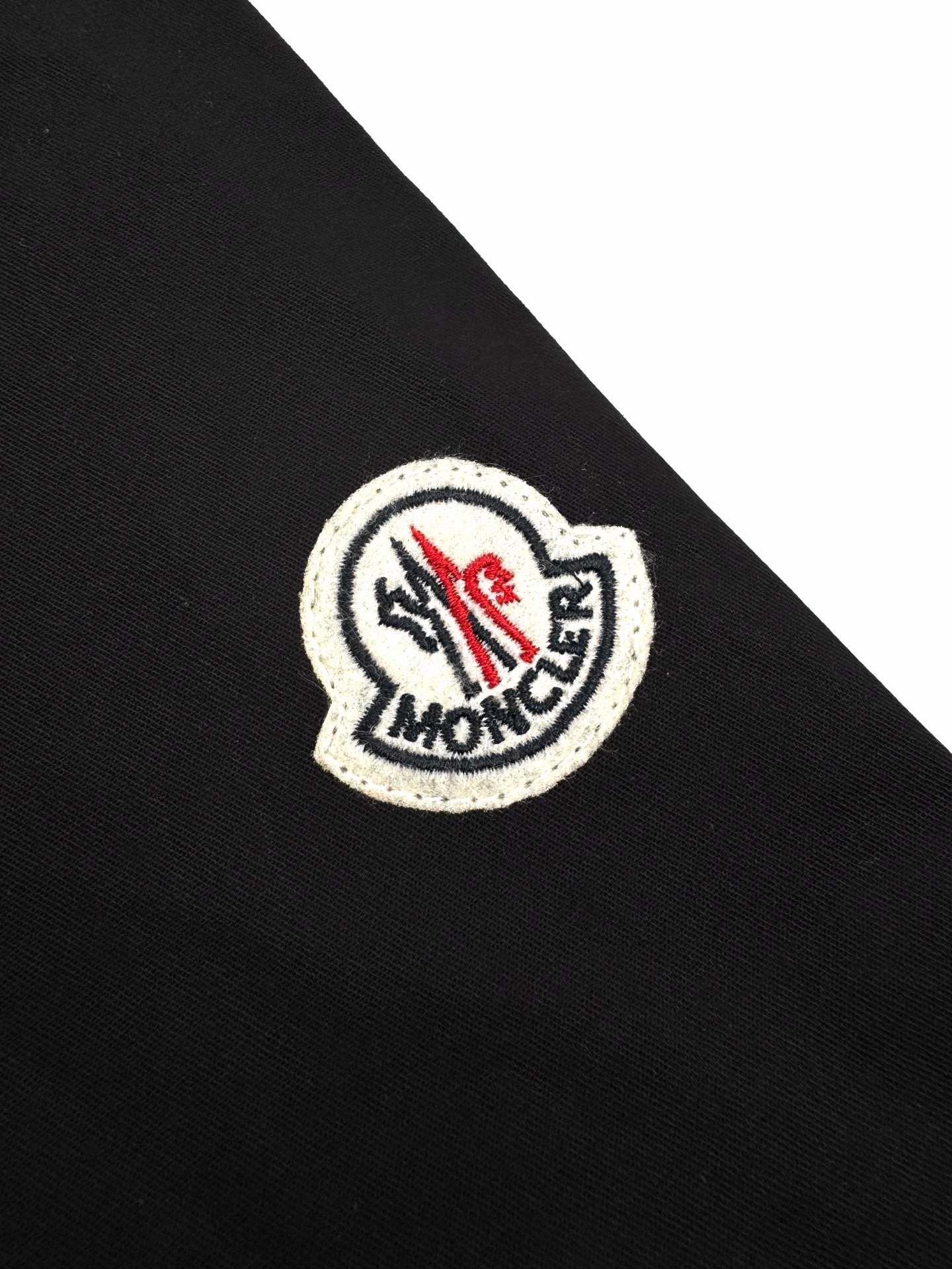 moncler polo piqué met geborduurd logo zwart (copy)
