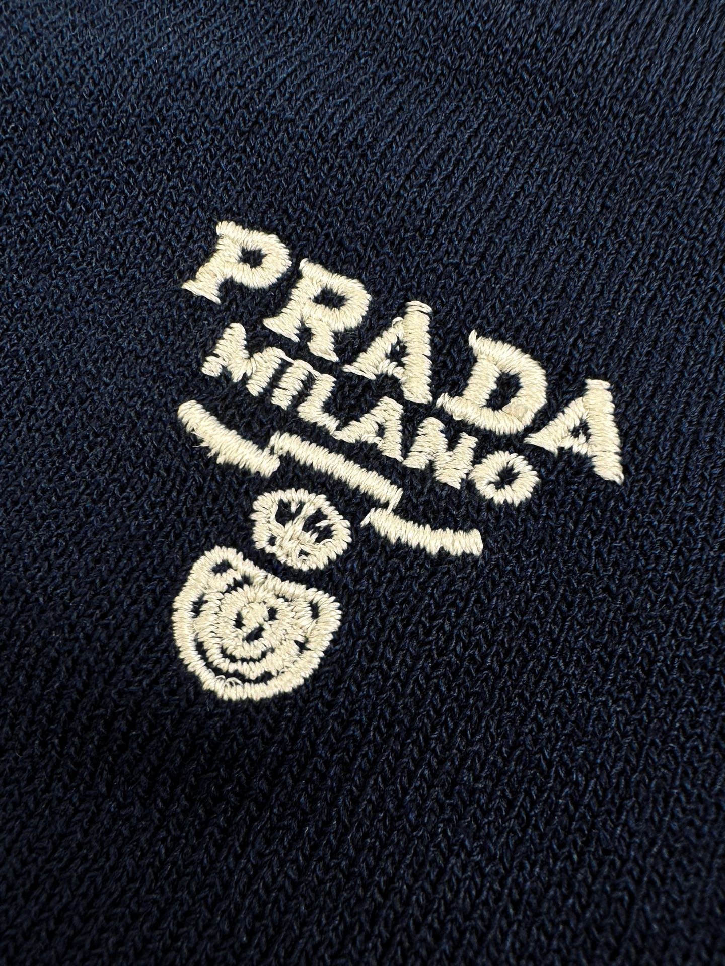 prada crewneck t shirt wit (copy)