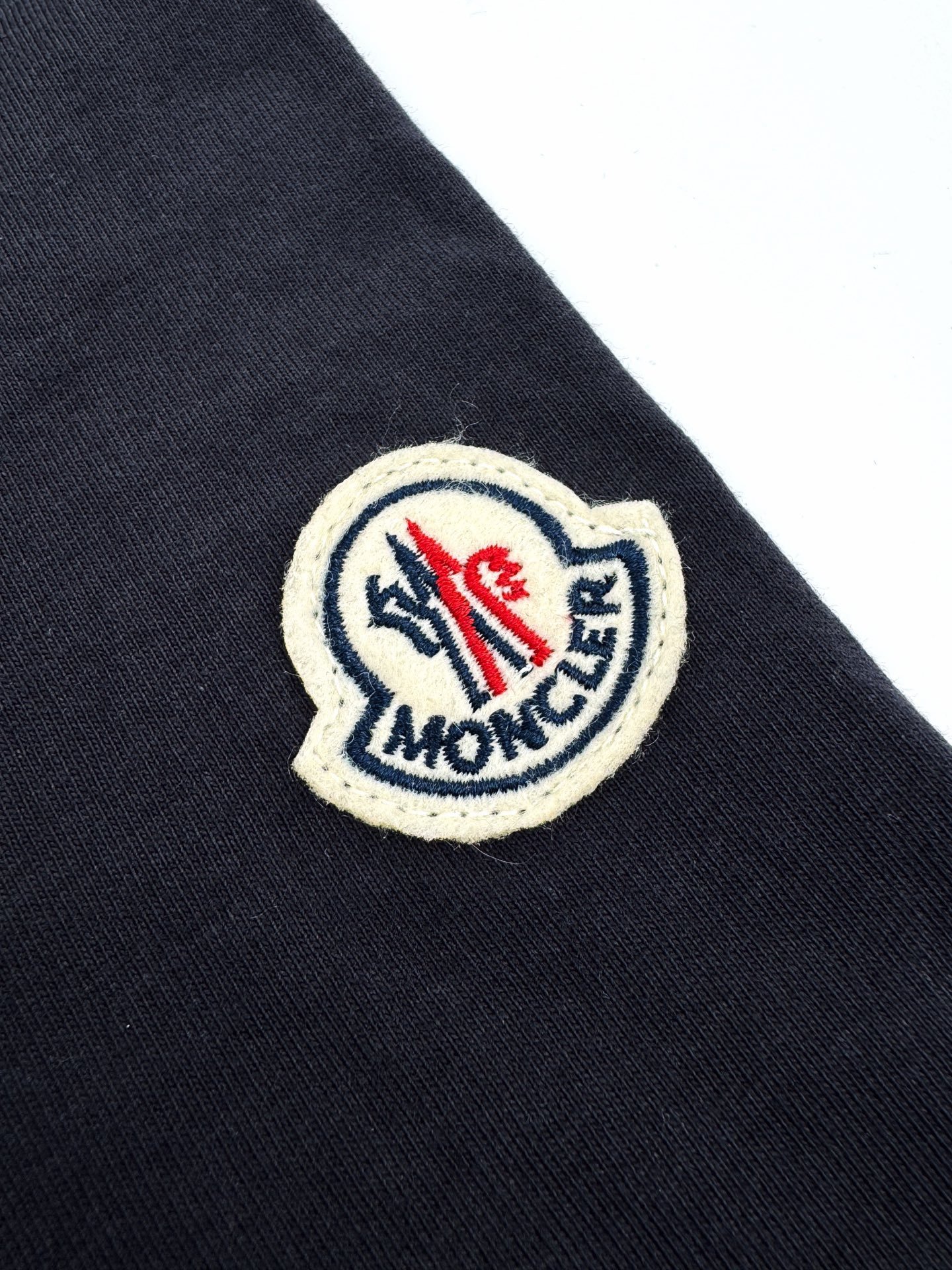 fendi motief t shirt zwart (copy)