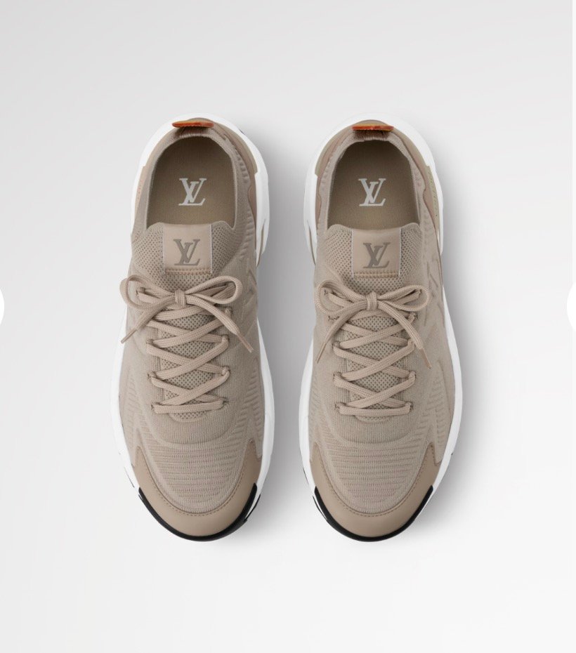 louis vuitton runner tatic sneakers zwart full (copy)