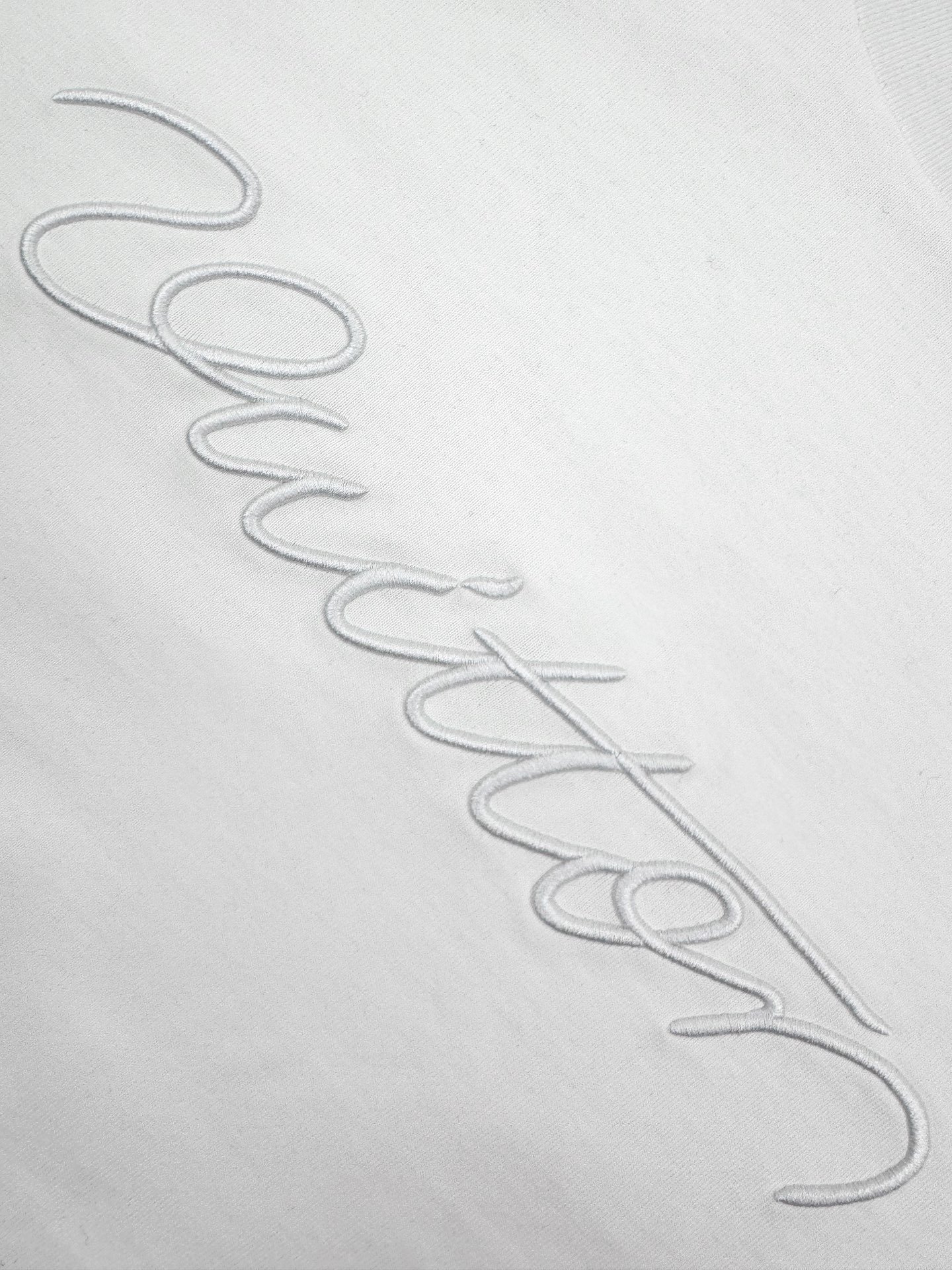 embossed louis vuitton t shirt zwart (copy)