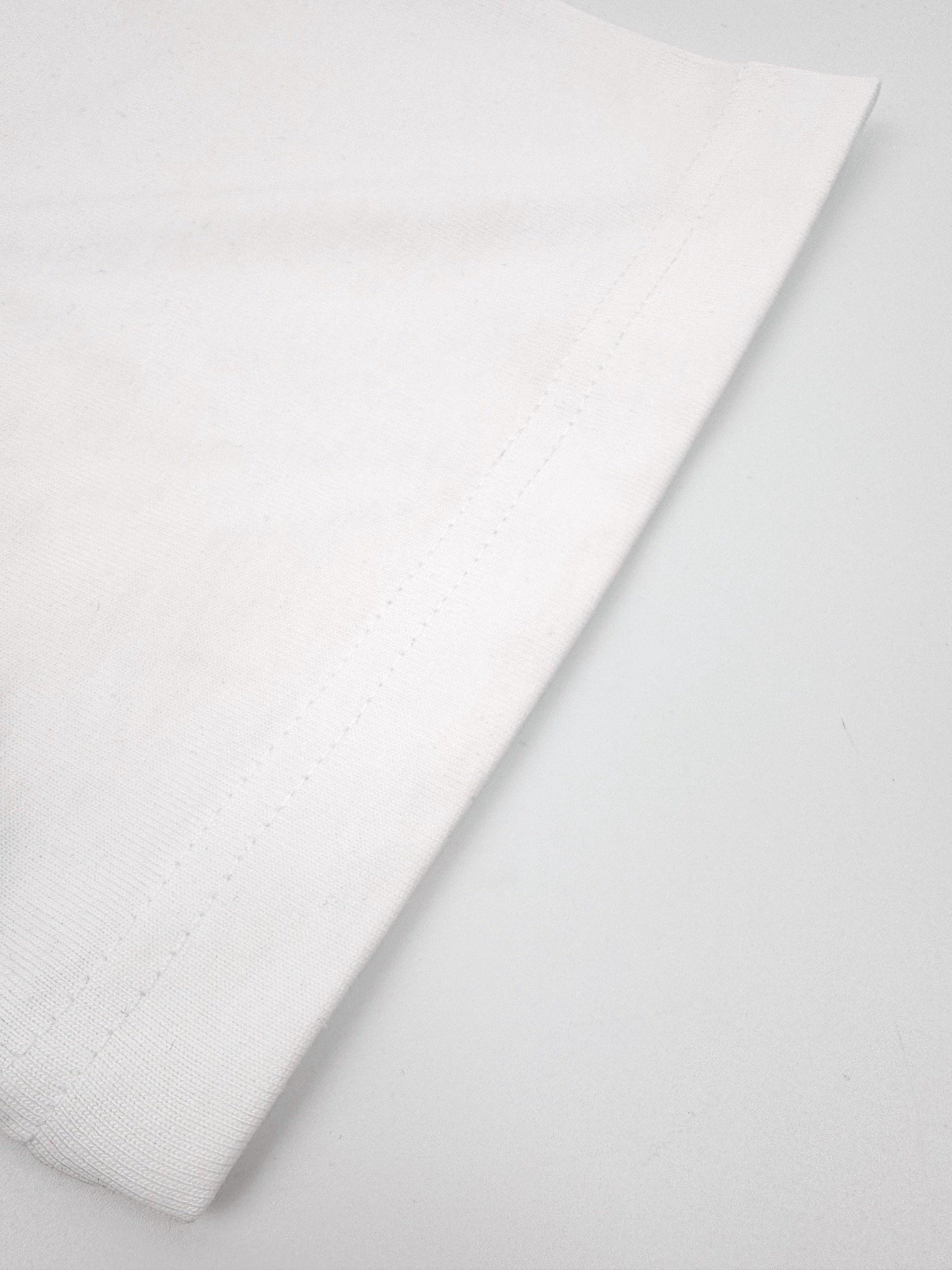 embossed louis vuitton t shirt zwart (copy)