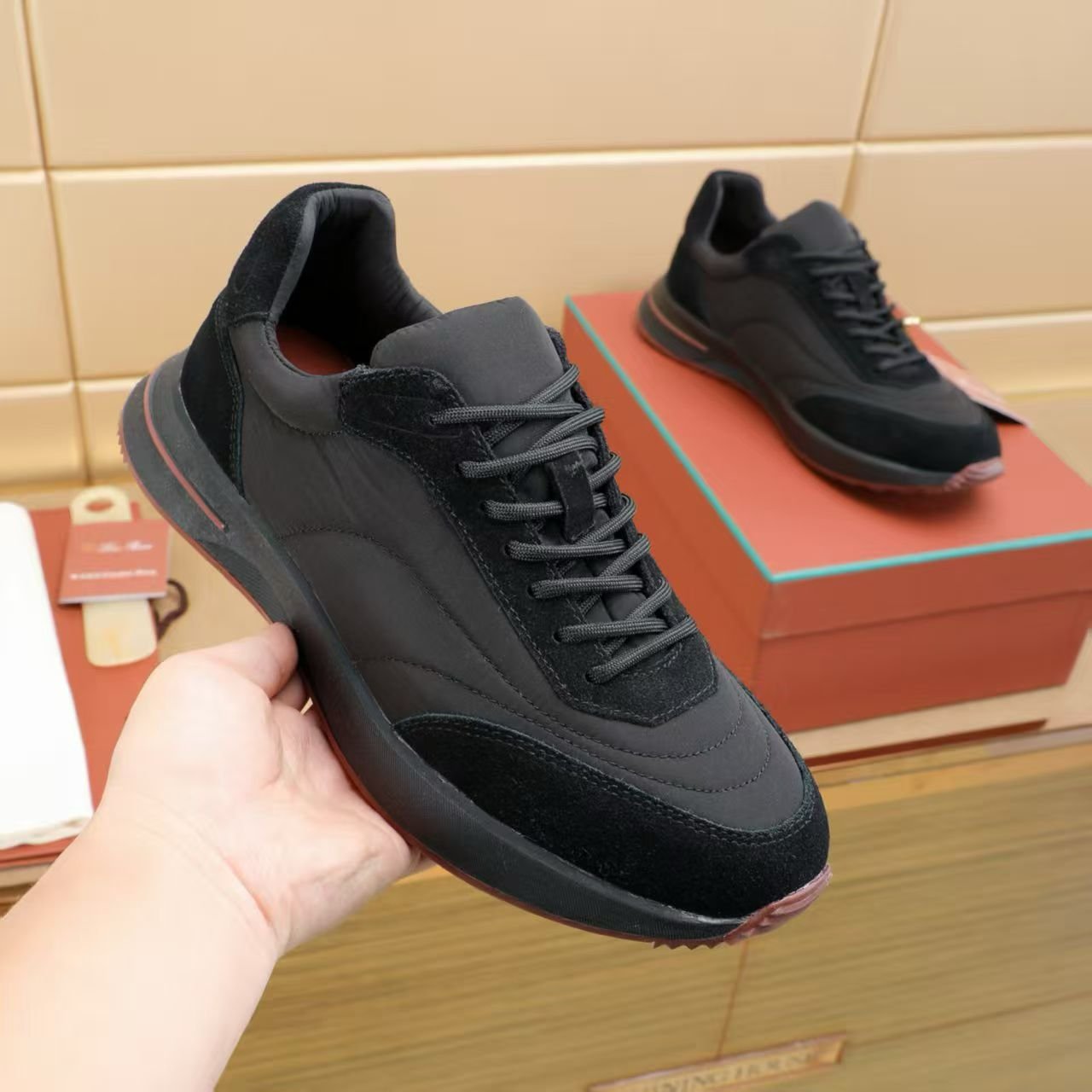 louis vuitton runner tatic sneakers kaki (copy)
