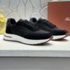 louis vuitton runner tatic sneakers kaki (copy)