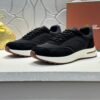 louis vuitton runner tatic sneakers kaki (copy)