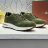 louis vuitton runner tatic sneakers kaki (copy)